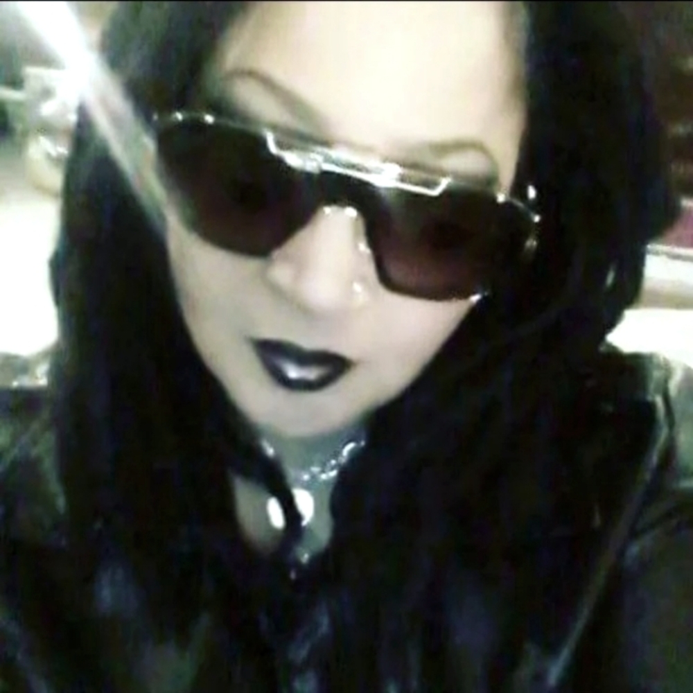 Meet your Posher, Theresa Asiya